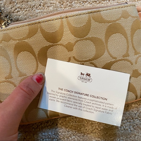 NEW Coach Wristlet Signature Collection Khaki/Pink - Picture 2 of 6